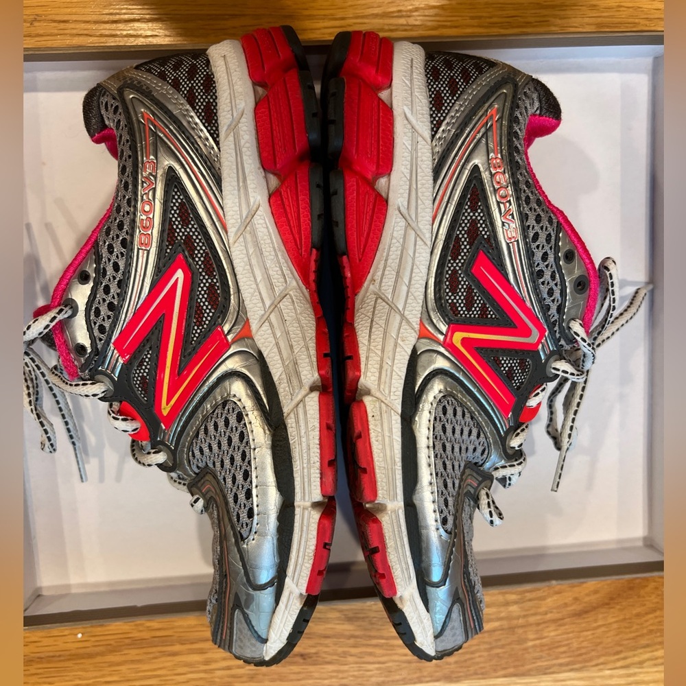 New Balance 860 V3 Running shoes sneakers Silver Pink womens Size 6